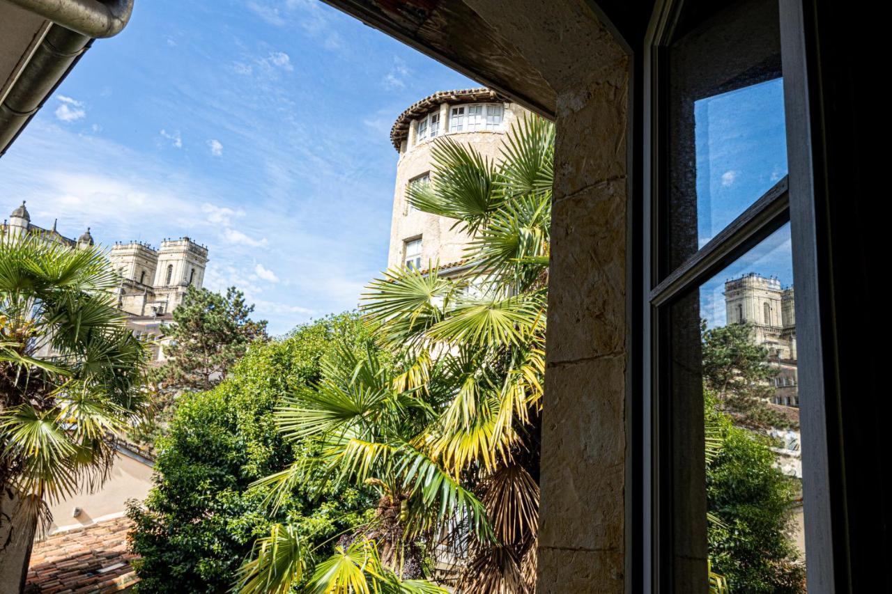 Superbe Appartement, Situe Au Coeur De La Ville. Auch Exterior foto